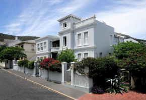 Гостиница Barry Hall Apartments  Кейптаун